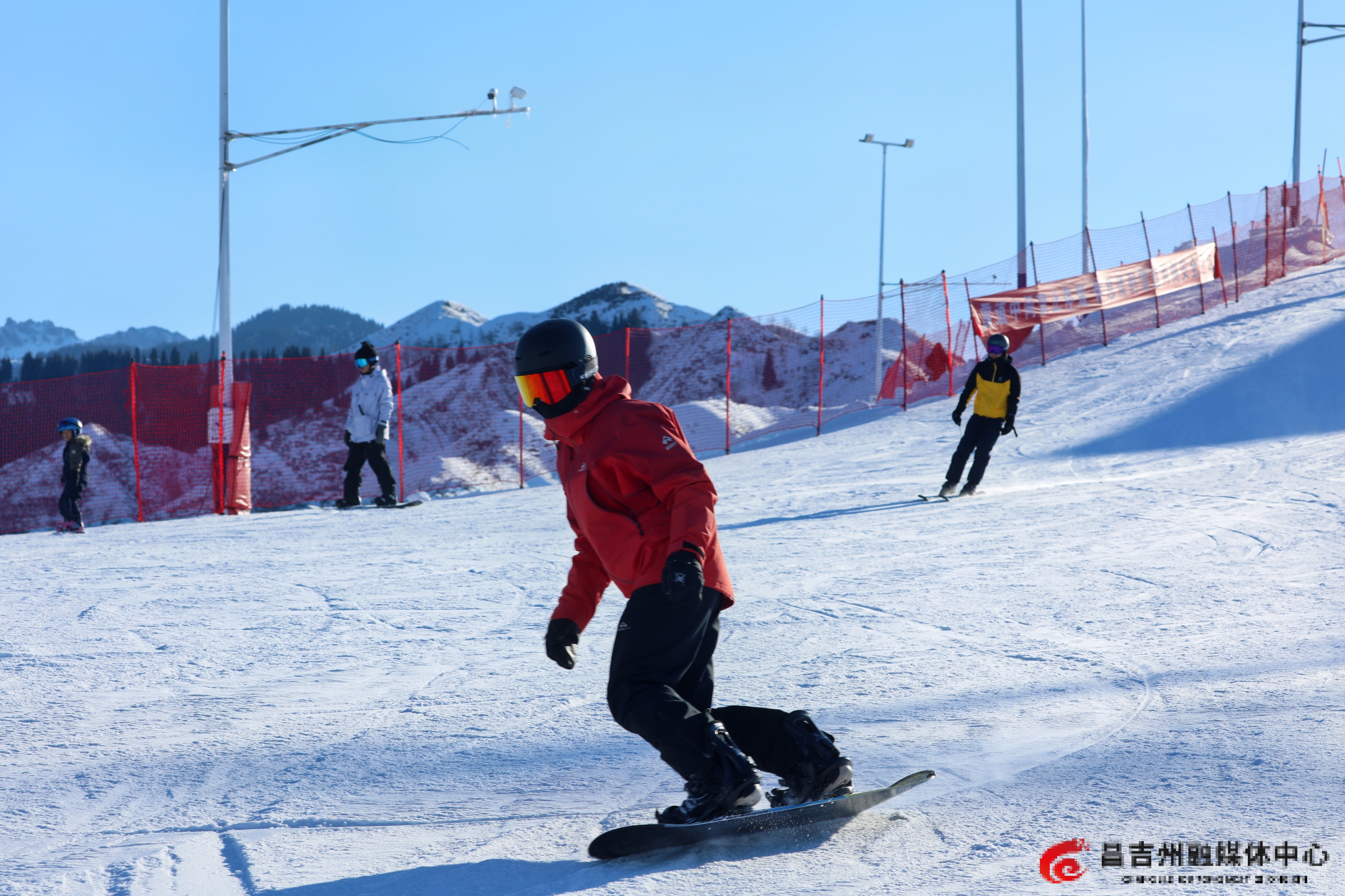 retouch_2025122609501103