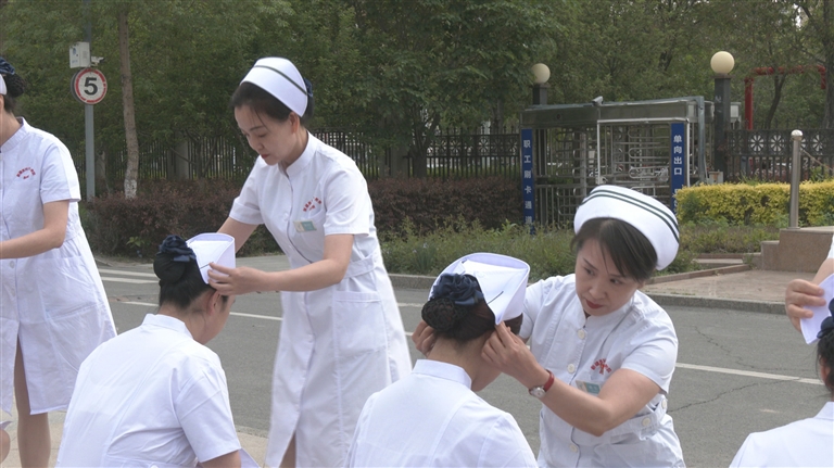 昌吉州各级医疗机构开展“5·12”国际护士节庆祝活动