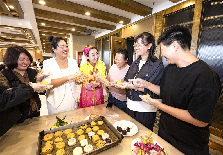 昌吉州举行“我们的节日·中秋”主题活动